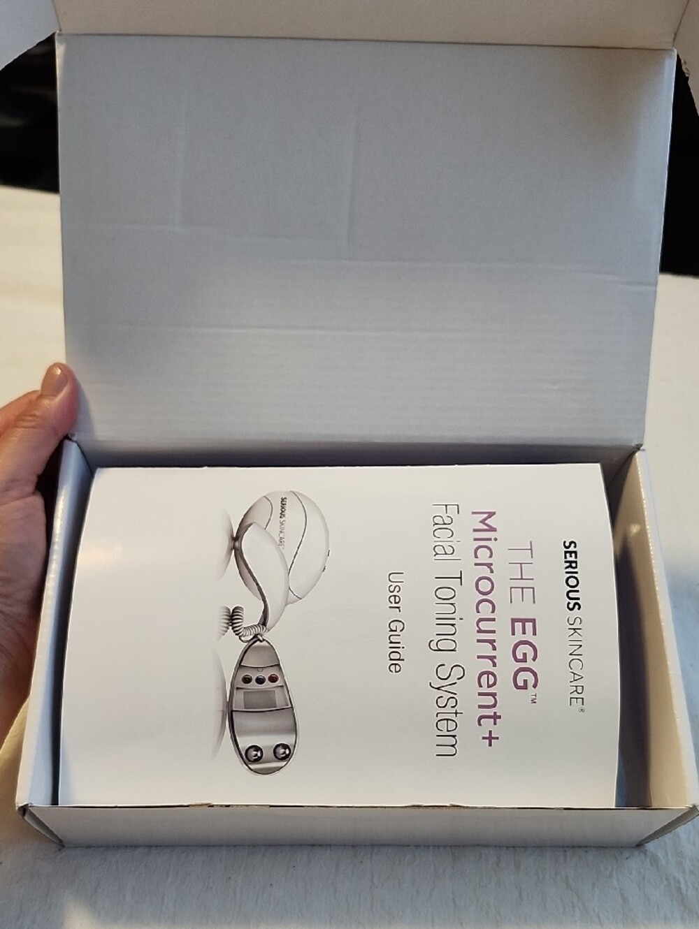 Serious Skincare The EGG Microcurrent+ Facial Toning System - Purple - Picture 4 of 9